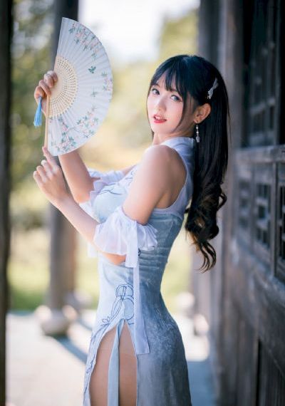 三吉彩花理论片在线播放_国产剧高清视频播放