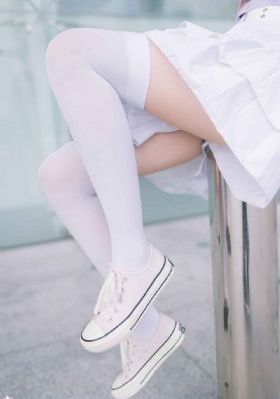 我的美丽女邻居4_高清免费在线播放
