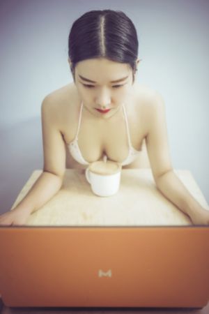 僵尸先生免费完整版_高清电影完整版在线观看